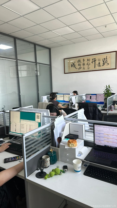 專業(yè)財(cái)務(wù)咨詢，為您的財(cái)富導(dǎo)航——譯家財(cái)務(wù)咨詢服務(wù)